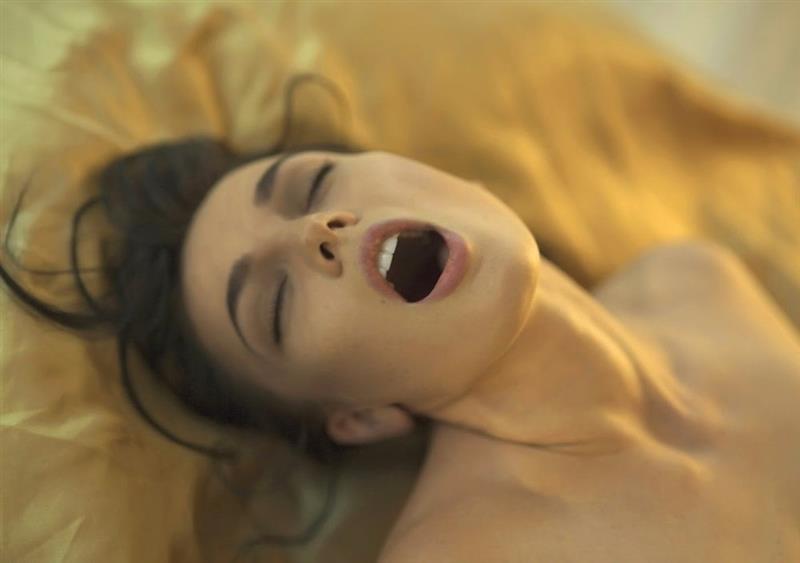 Gina vient appeler |  Histoires luxuriantes