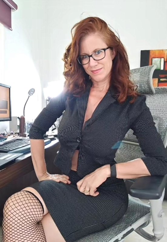Karine |  Histoires luxuriantes