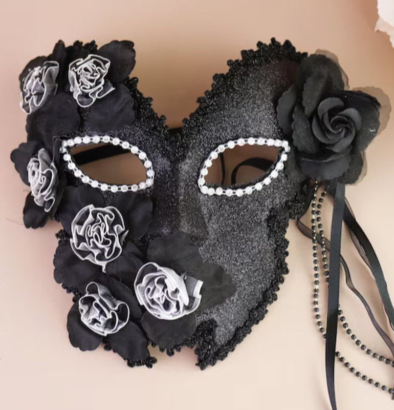 Fête masquée pour le Nouvel An