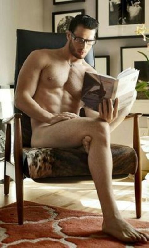 Le copain d'étude nu, partie 1