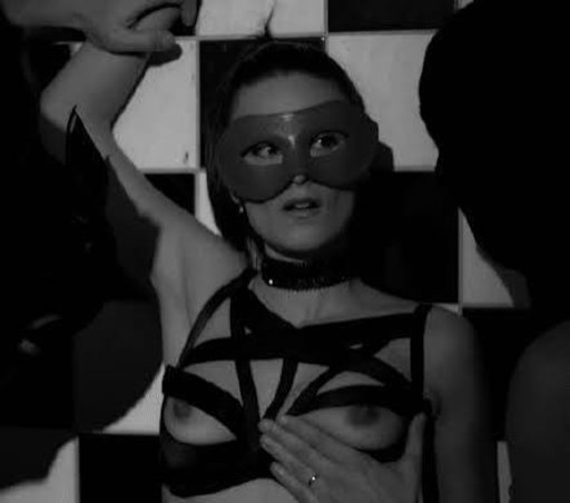 Ombres : Partie 1 | Histoires luxuriantes